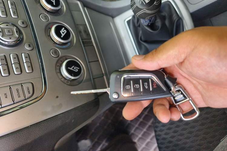 Used Ford Focus 2011 Hatchback 1.8L Manual Classic Model Vehicle Key