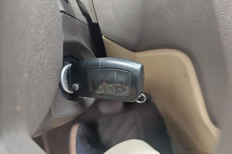 Used Ford Focus 2011 Sedan 1.8L Automatic Fashion Edition Vehicle Key