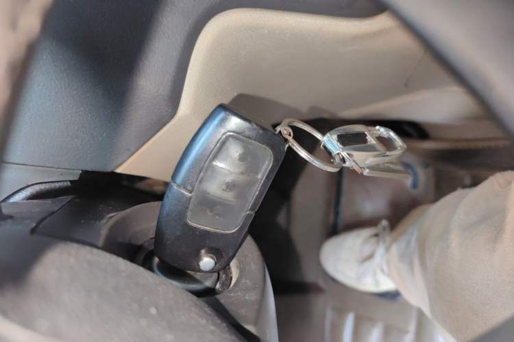 Used Ford Focus 2011 Sedan 1.8L Automatic Fashion Edition Vehicle Key