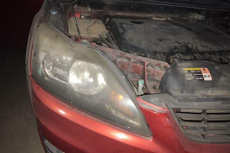 Used Ford Focus 2011 Hatchback 1.8L Automatic Fashion Edition Engine Bay Right
