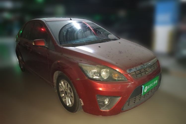 Used Ford Focus 2011 Hatchback 1.8L Automatic Fashion Edition Front Right 45 Deg