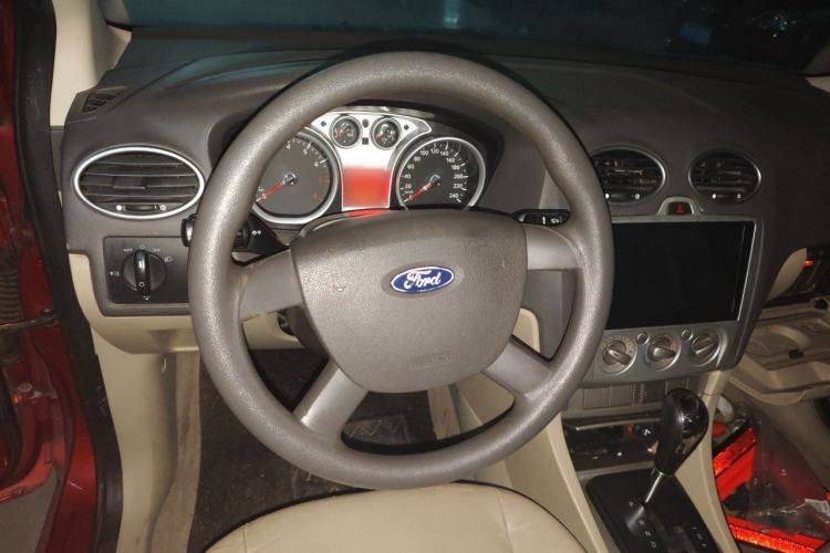 Used Ford Focus 2011 Hatchback 1.8L Automatic Fashion Edition Steering Wheel