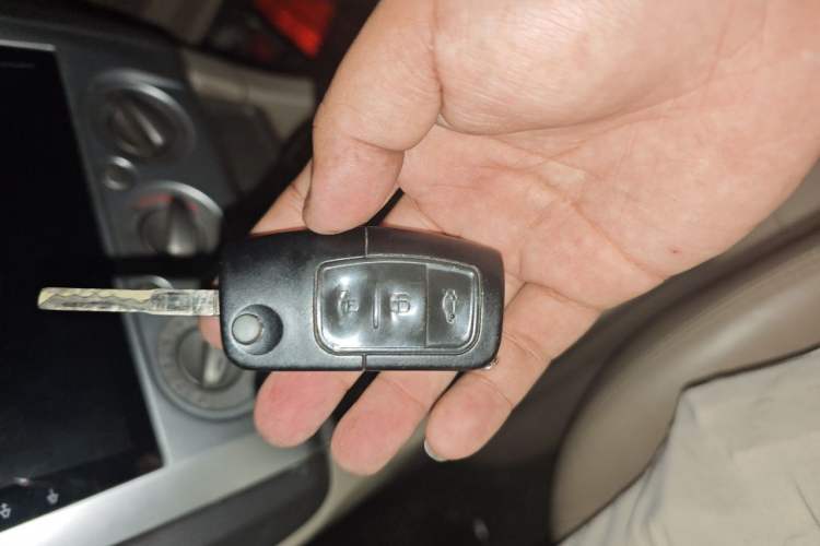 Used Ford Focus 2011 Hatchback 1.8L Automatic Fashion Edition Vehicle Key