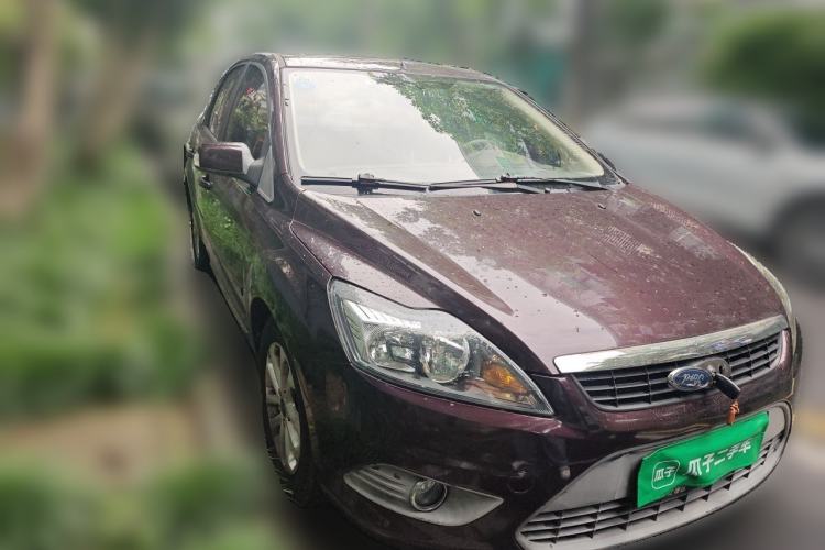 Used Ford Focus 2011 Sedan 1.8L Automatic Fashion Edition Front Right 45 Deg