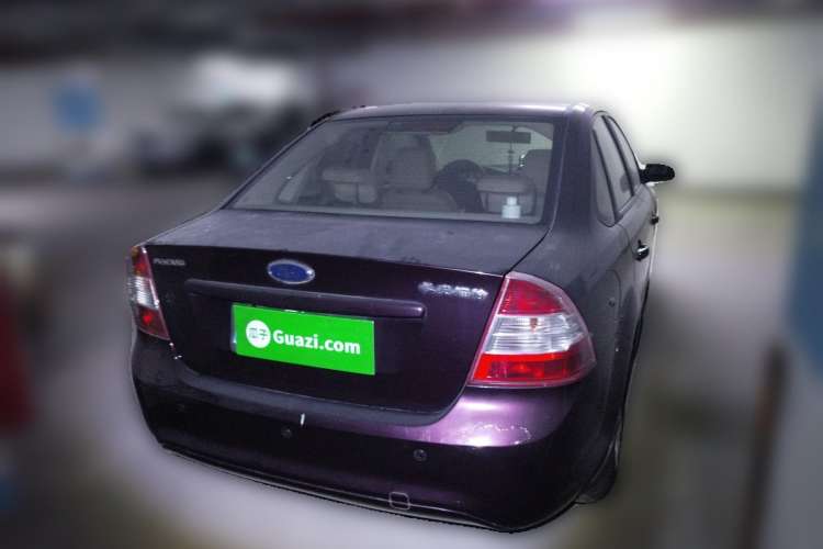 Used Ford Focus 2011 Sedan 1.8L Automatic Fashion Edition Rear Right 45 Deg