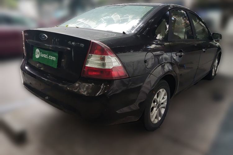 Used Ford Focus 2011 Sedan 1.8L Automatic Fashion Edition Rear Right 45 Deg