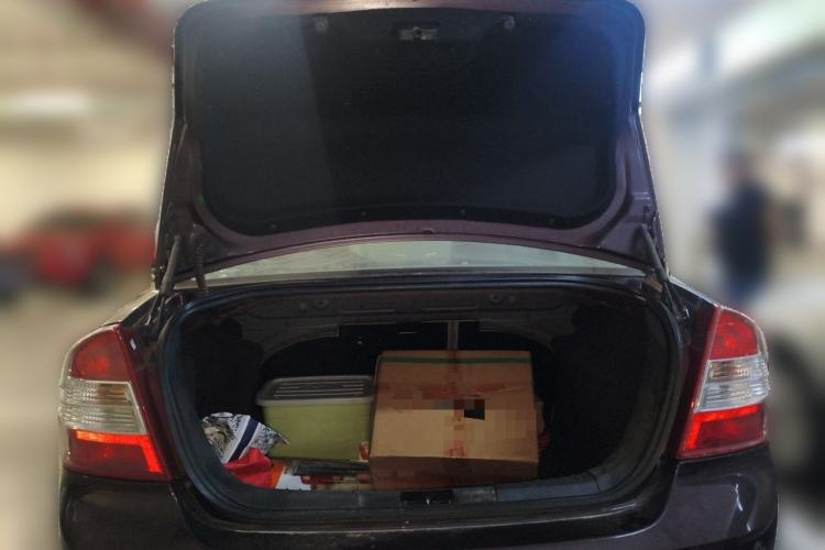 Used Ford Focus 2011 Sedan 1.8L Manual Comfort Model Trunk