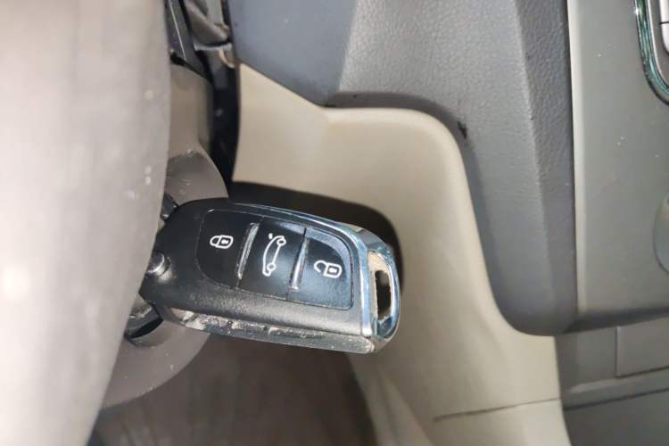 Used Ford Focus 2011 Sedan 1.8L Automatic Fashion Edition Vehicle Key