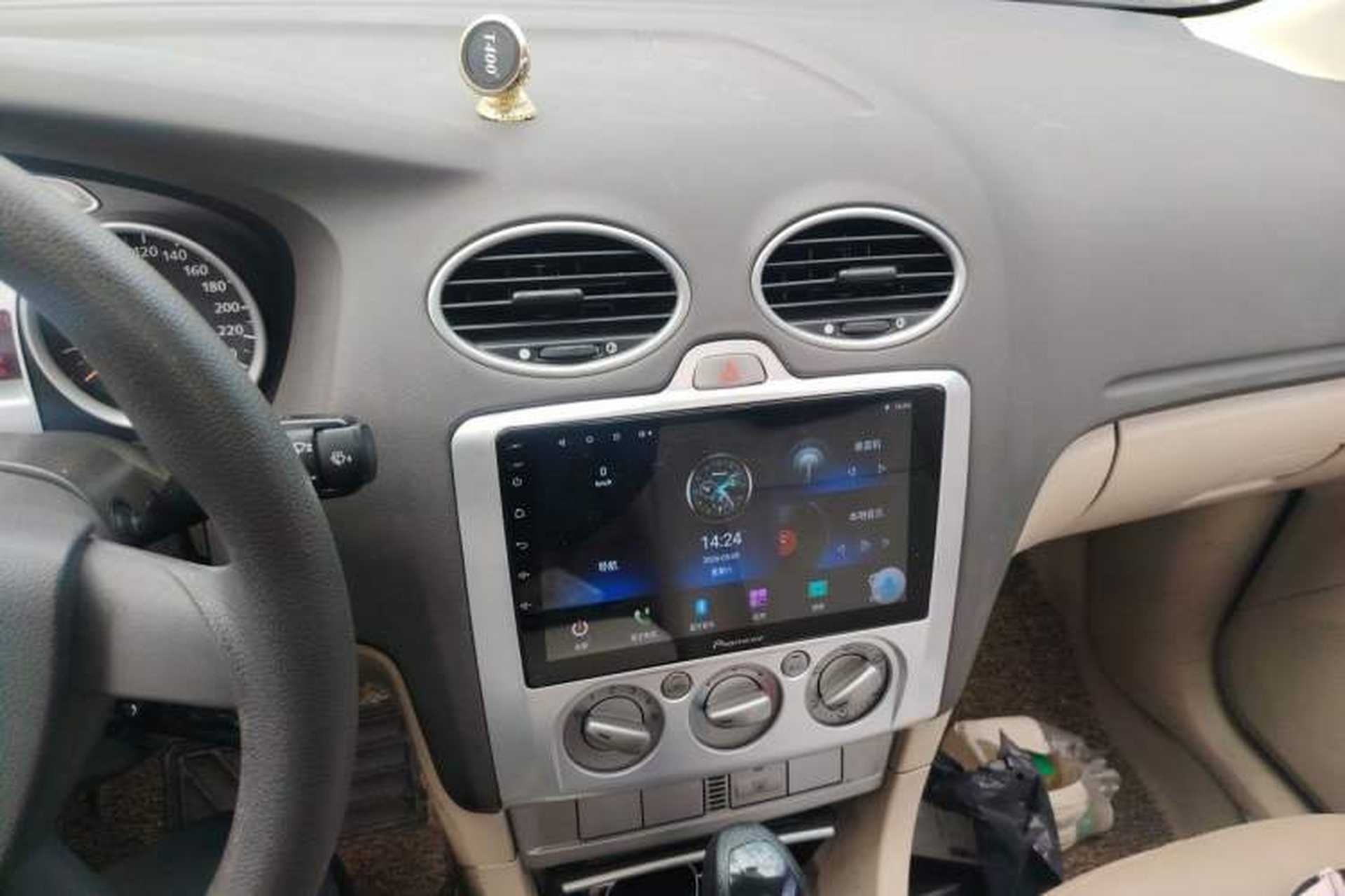 Used Ford Focus 2011 Hatchback 1.8L Automatic Fashion Edition Audio And AC Panel