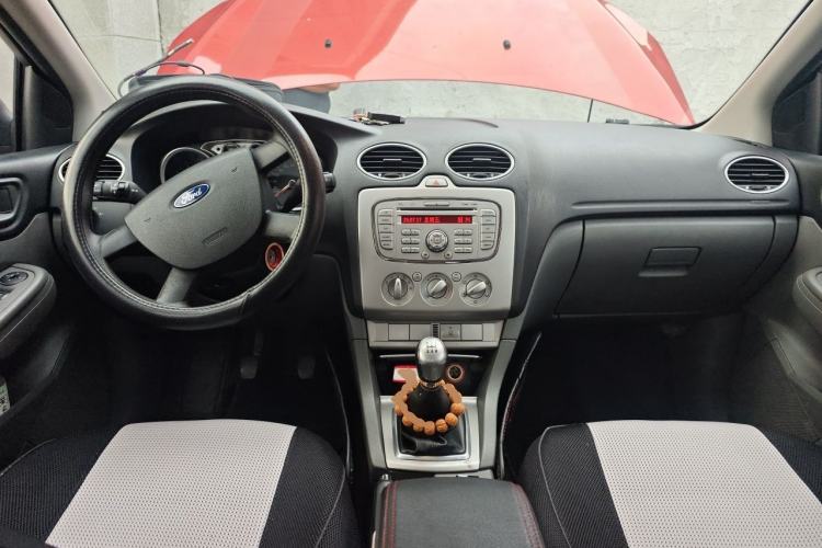 Used Ford Focus 2011 Hatchback 1.8L Manual Classic Model Center Console