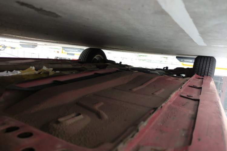 Used Ford Focus 2011 Hatchback 1.8L Automatic Fashion Edition Chassis Front Right