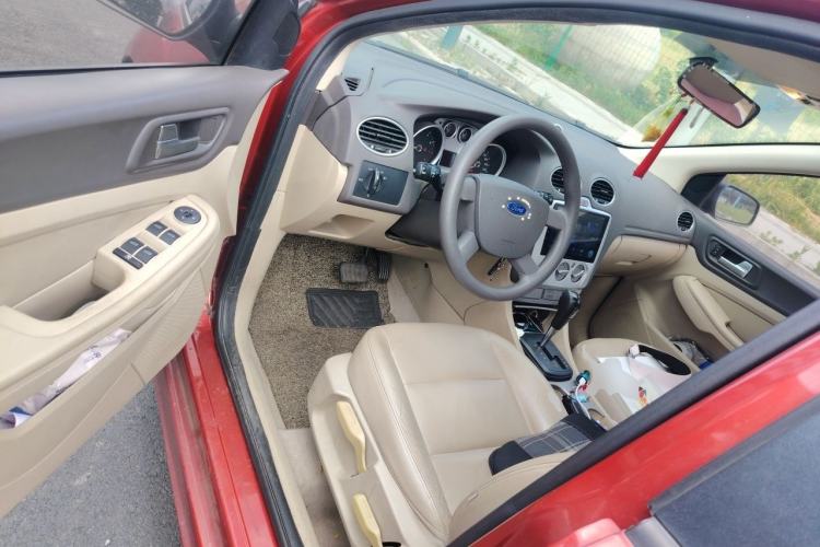 Used Ford Focus 2011 Hatchback 1.8L Automatic Fashion Edition Driver Seat