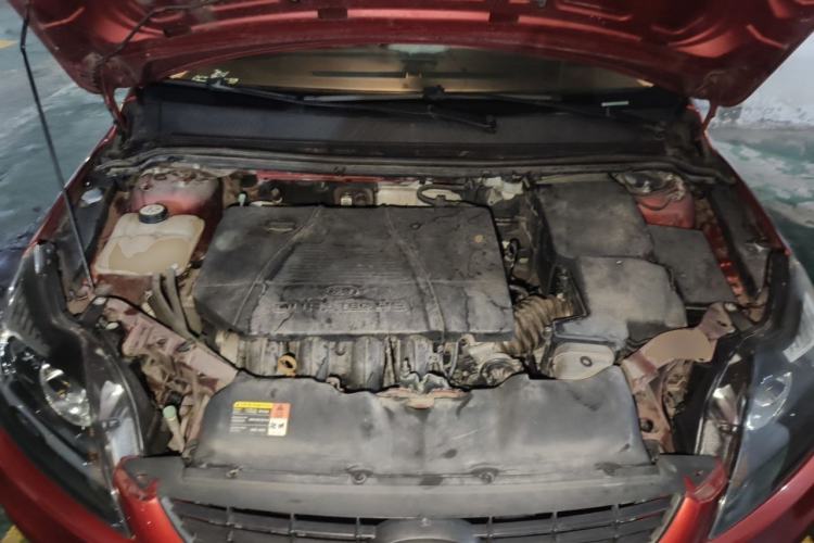 Used Ford Focus 2011 Hatchback 1.8L Automatic Fashion Edition Engine Bay