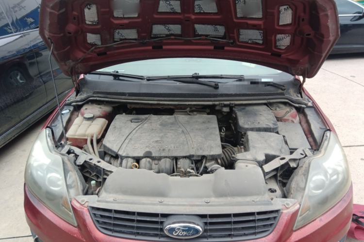 Used Ford Focus 2011 Hatchback 1.8L Automatic Fashion Edition Engine Bay