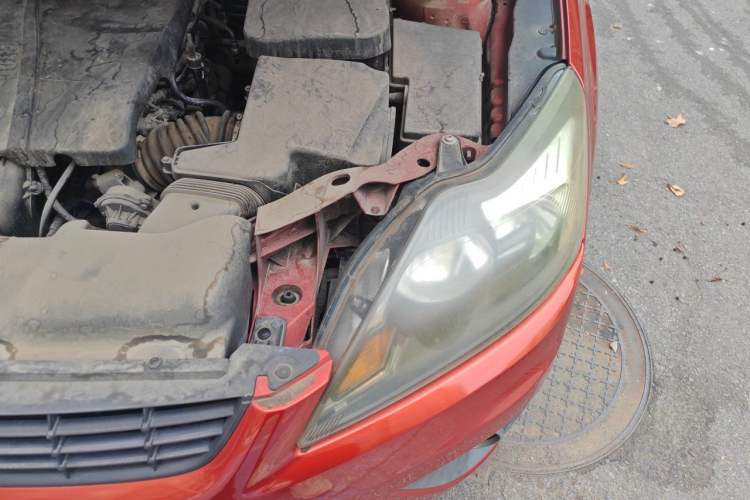 Used Ford Focus 2011 Hatchback 1.8L Automatic Fashion Edition Engine Bay Left