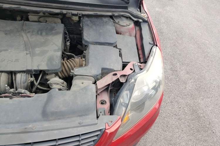 Used Ford Focus 2011 Hatchback 1.8L Automatic Fashion Edition Engine Bay Left