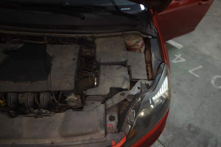 Used Ford Focus 2011 Hatchback 1.8L Manual Comfort Model Engine Bay Left