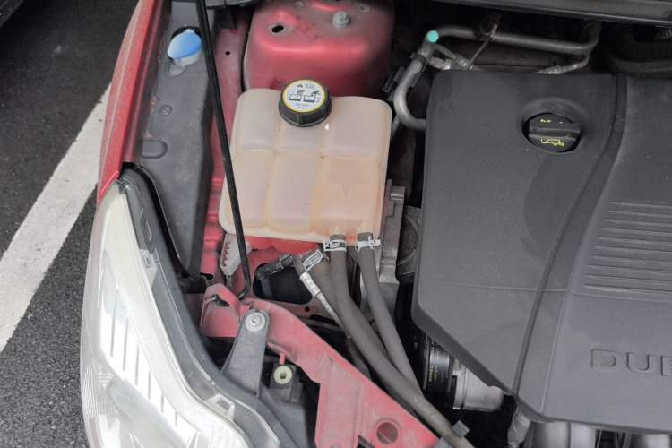 Used Ford Focus 2011 Sedan 1.8L Automatic Fashion Edition Engine Bay Right
