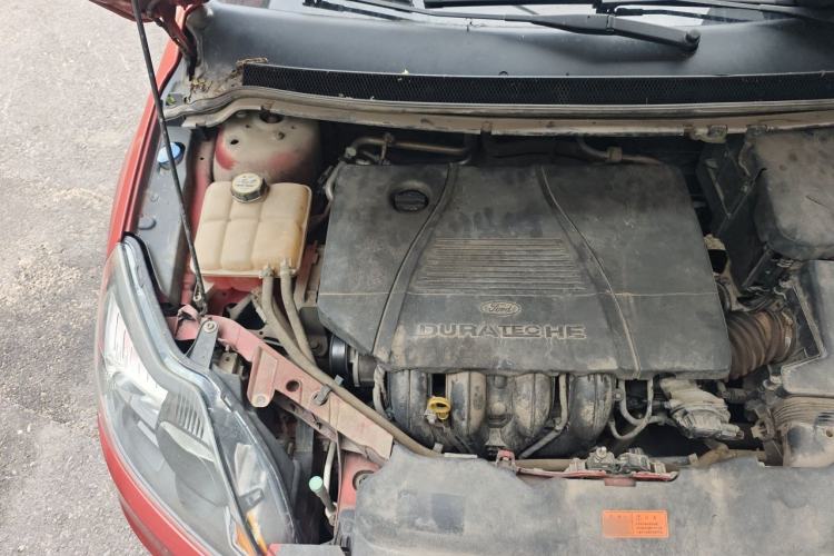 Used Ford Focus 2011 Hatchback 1.8L Manual Classic Model Engine Bay Right