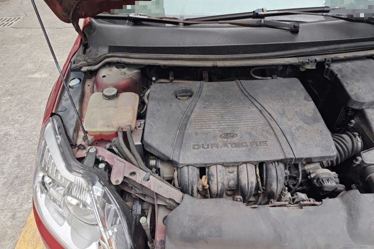 Used Ford Focus 2011 Sedan 1.8L Manual Comfort Model Engine Bay Right