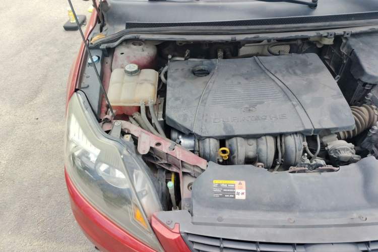 Used Ford Focus 2011 Hatchback 1.8L Automatic Fashion Edition Engine Bay Right