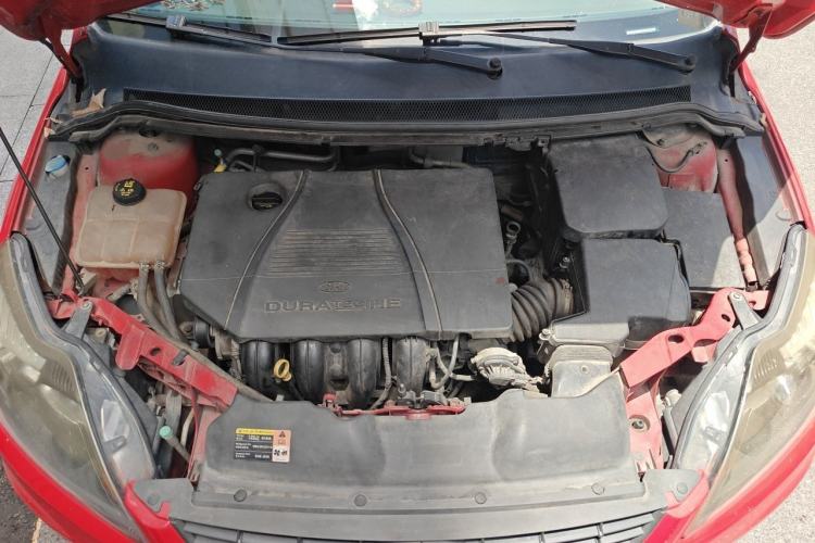 Used Ford Focus 2011 Hatchback 1.8L Automatic Fashion Edition Engine Bay
