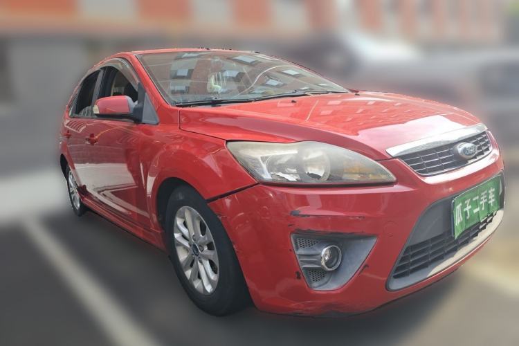 Used Ford Focus 2011 Hatchback 1.8L Automatic Fashion Edition Front Right 45 Deg
