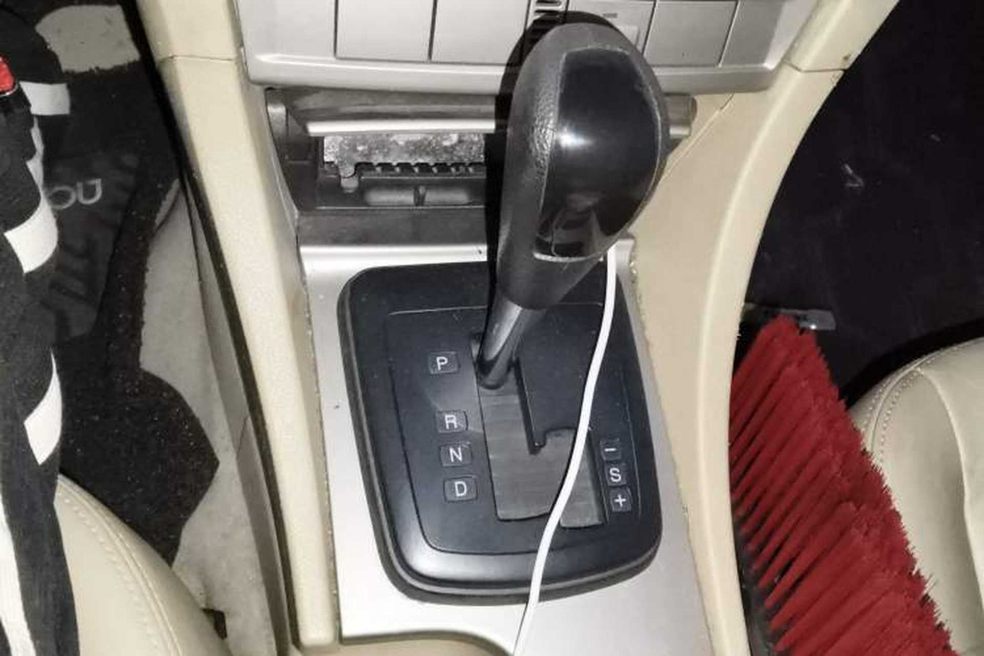 Used Ford Focus 2011 Hatchback 1.8L Automatic Fashion Edition Gear Lever