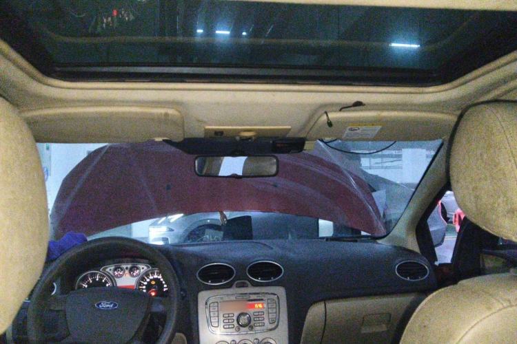Used Ford Focus 2011 Hatchback 1.8L Automatic Fashion Edition Headliner