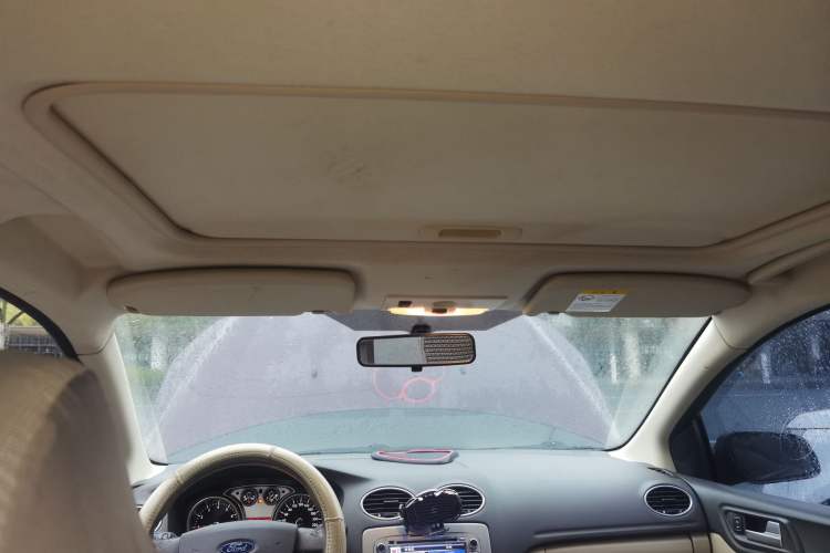 Used Ford Focus 2011 Sedan 1.8L Automatic Fashion Edition Headliner