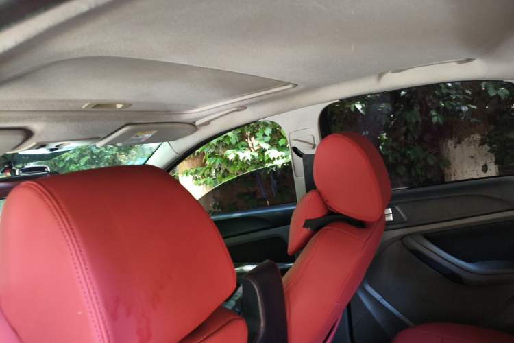 Used Ford Focus 2011 Hatchback 1.8L Manual Comfort Model Headliner
