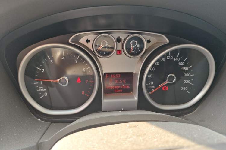 Used Ford Focus 2011 Hatchback 1.8L Automatic Fashion Edition Instrument Cluster