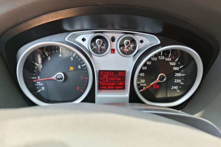 Used Ford Focus 2011 Hatchback 1.8L Automatic Fashion Edition Instrument Cluster