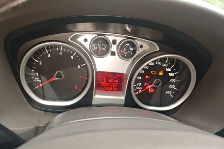 Used Ford Focus 2011 Hatchback 1.8L Automatic Fashion Edition Instrument Cluster