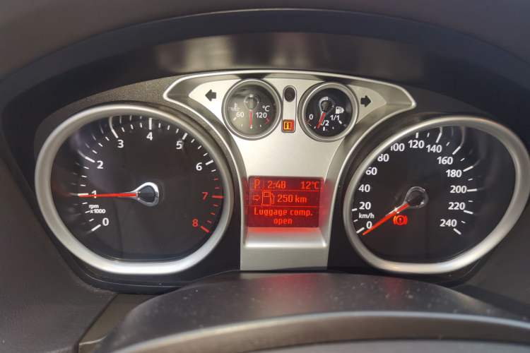 Used Ford Focus 2011 Sedan 1.8L Automatic Fashion Edition Instrument Cluster