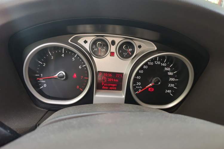 Used Ford Focus 2011 Hatchback 1.8L Automatic Fashion Edition Instrument Cluster