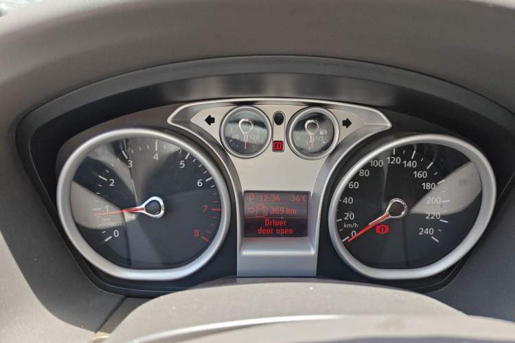 Used Ford Focus 2011 Hatchback 1.8L Automatic Fashion Edition Instrument Cluster