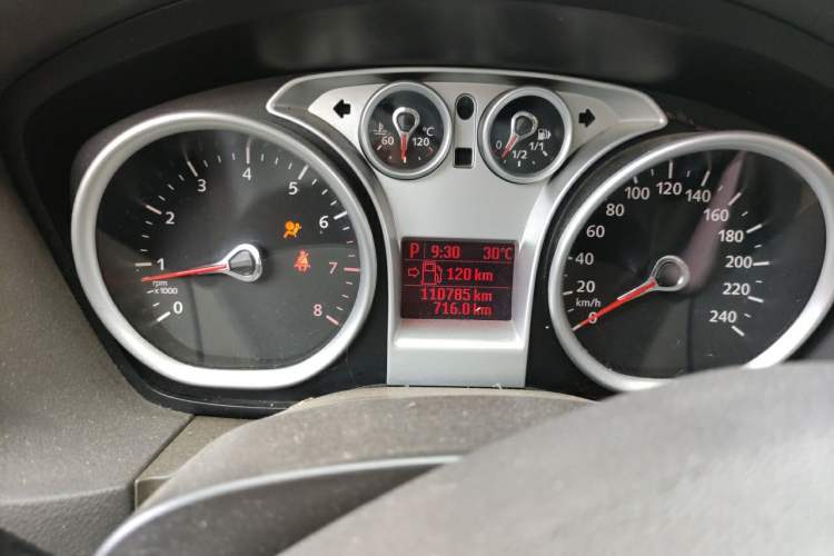 Used Ford Focus 2011 Hatchback 1.8L Automatic Fashion Edition Instrument Cluster