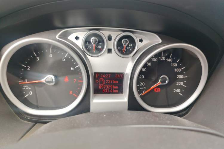 Used Ford Focus 2011 Hatchback 1.8L Automatic Fashion Edition Instrument Cluster