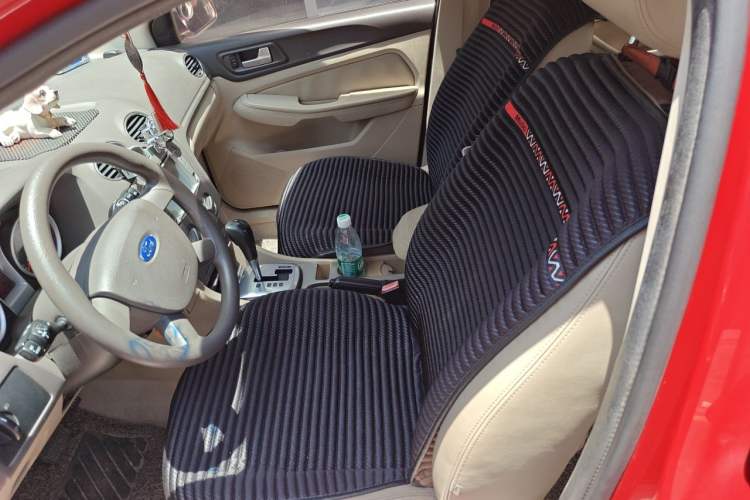 Used Ford Focus 2011 Hatchback 1.8L Automatic Fashion Edition Left Front Seat