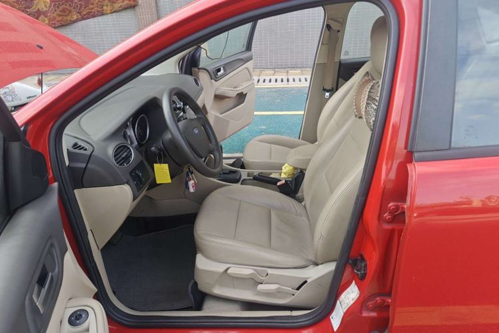 Used Ford Focus 2011 Hatchback 1.8L Automatic Fashion Edition Left Front Seat