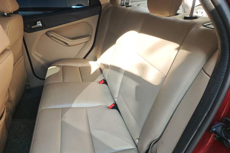 Used Ford Focus 2011 Hatchback 1.8L Automatic Fashion Edition Left Rear Seat