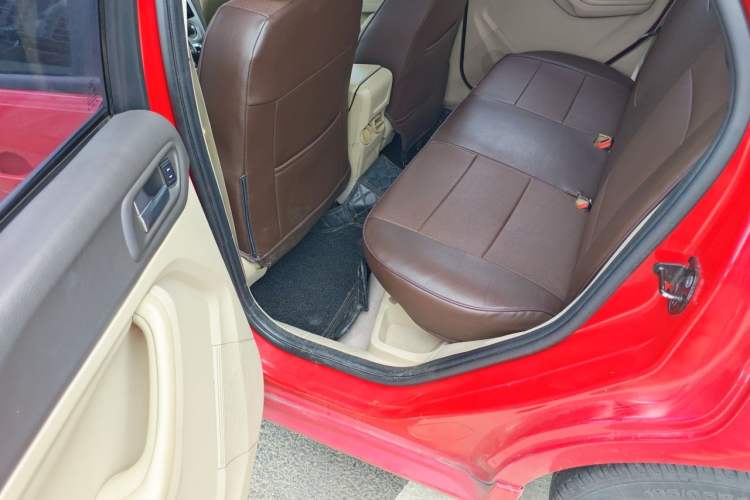 Used Ford Focus 2011 Sedan 1.8L Automatic Fashion Edition Left Rear Seat