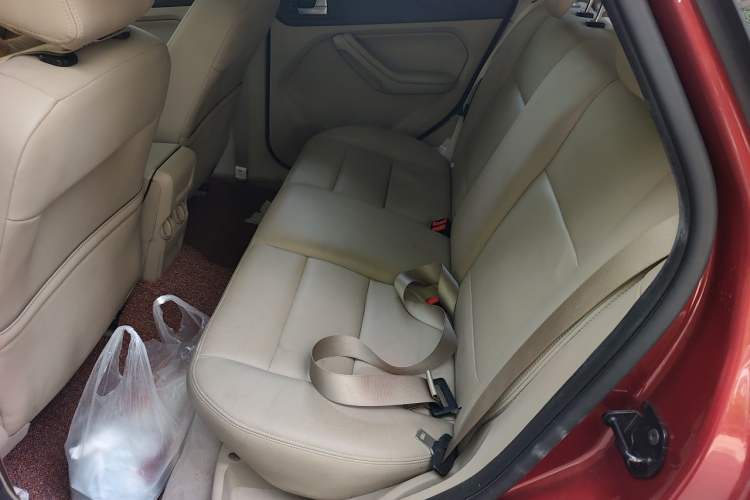 Used Ford Focus 2011 Hatchback 1.8L Automatic Fashion Edition Left Rear Seat