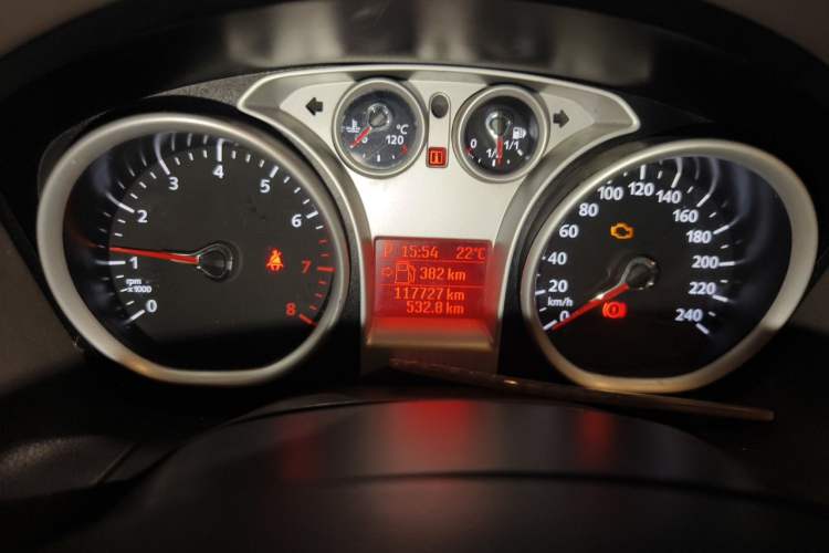 Used Ford Focus 2011 Hatchback 1.8L Automatic Fashion Edition Odometer Close Up