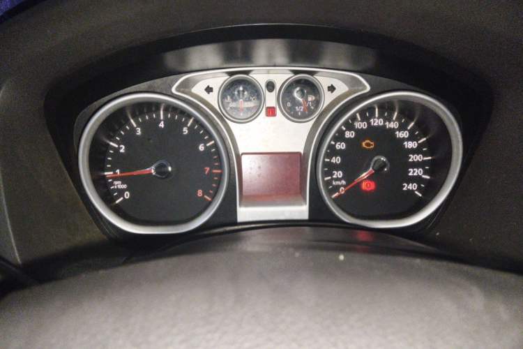 Used Ford Focus 2011 Hatchback 1.8L Automatic Fashion Edition Odometer Close Up