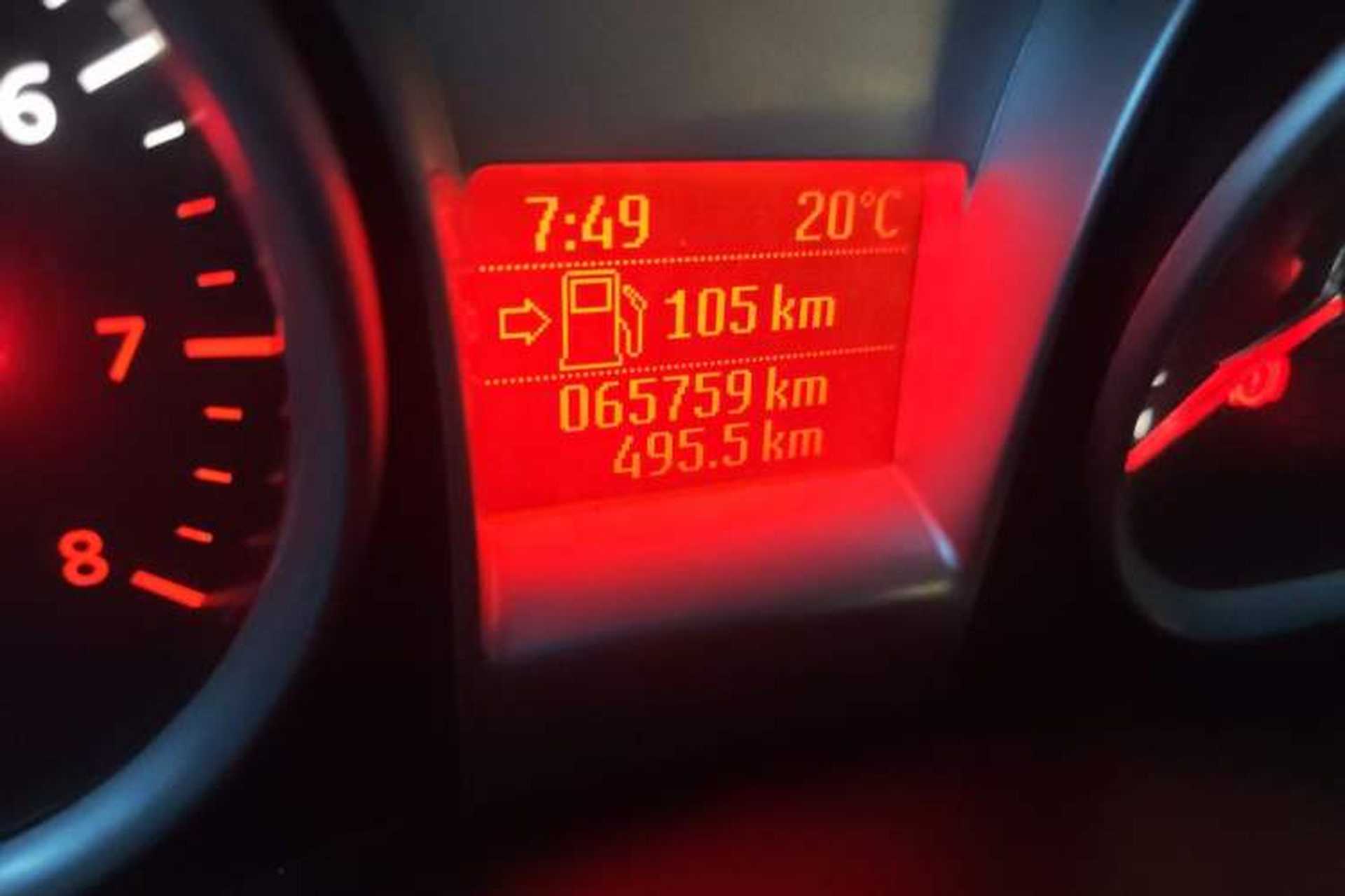 Used Ford Focus 2011 Hatchback 1.8L Manual Comfort Model Odometer Close Up