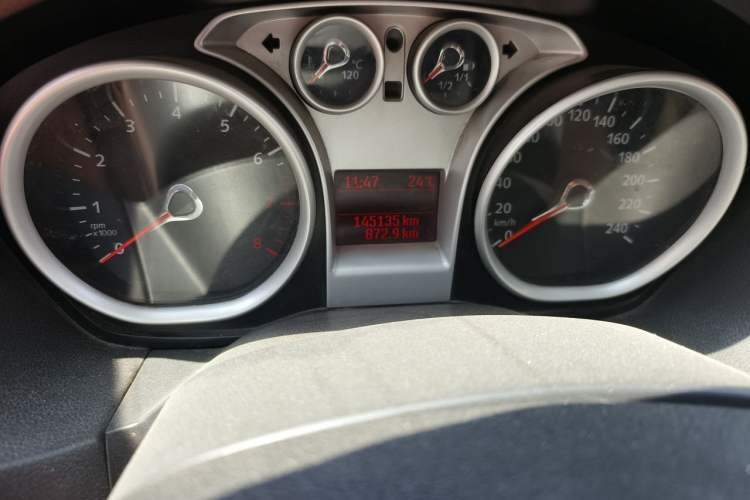 Used Ford Focus 2011 Hatchback 1.8L Manual Comfort Model Odometer Close Up