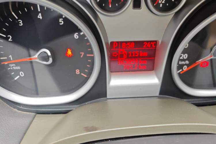Used Ford Focus 2011 Hatchback 1.8L Automatic Fashion Edition Odometer Close Up