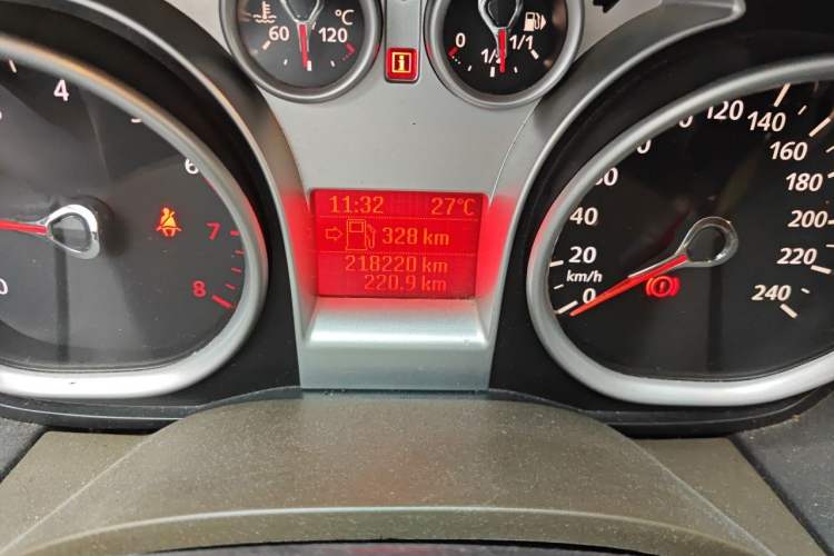 Used Ford Focus 2011 Sedan 1.8L Manual Comfort Model Odometer Close Up